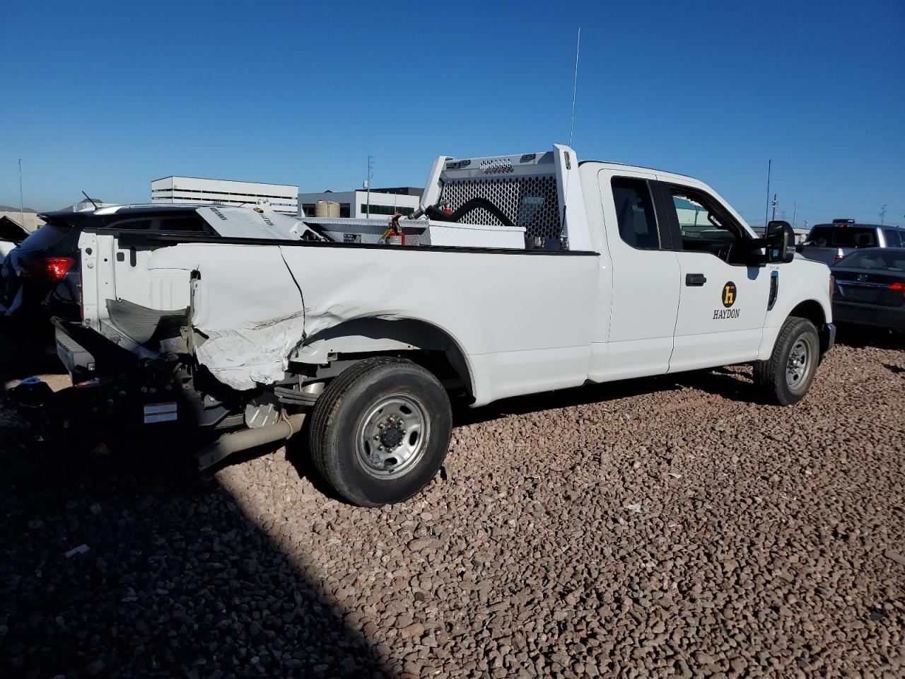 2022 Ford F250 Super Duty - Image 3