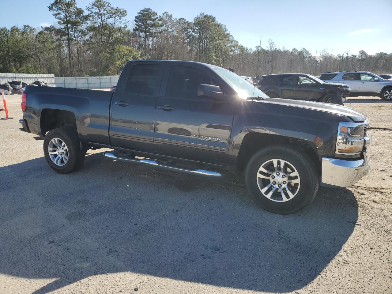 2016 Chevrolet Silverado C1500 Lt - Image 4