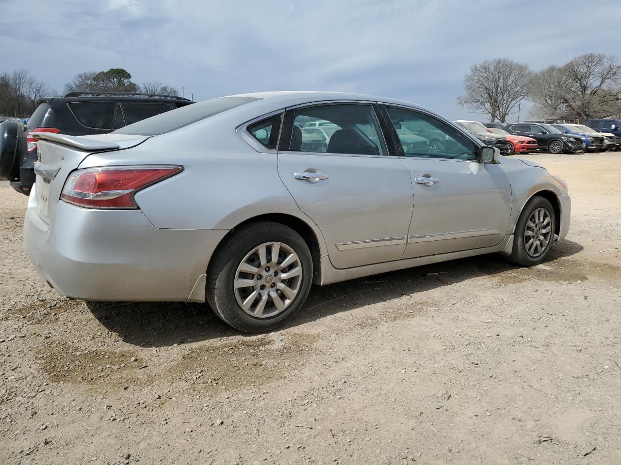 2015 Nissan Altima 2.5 - Image 3