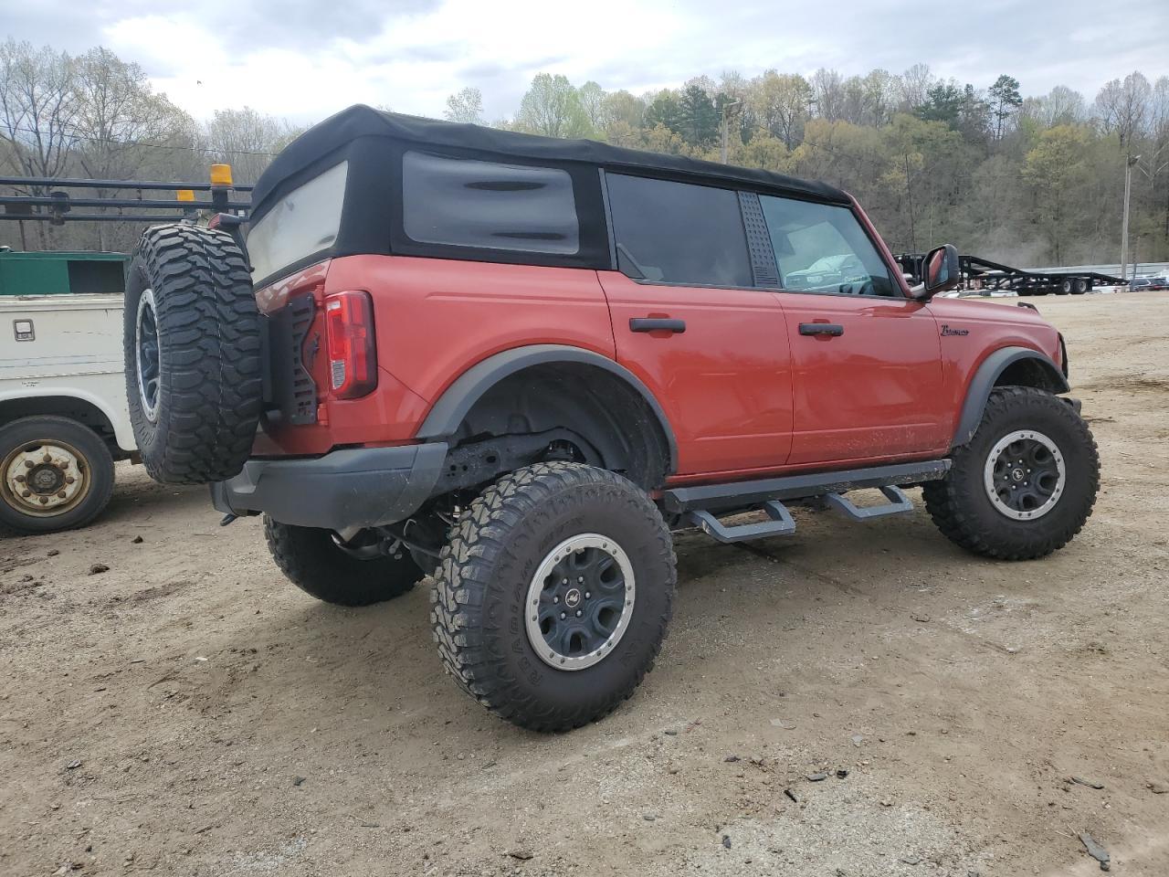 2023 Ford Bronco Base - Фото 3