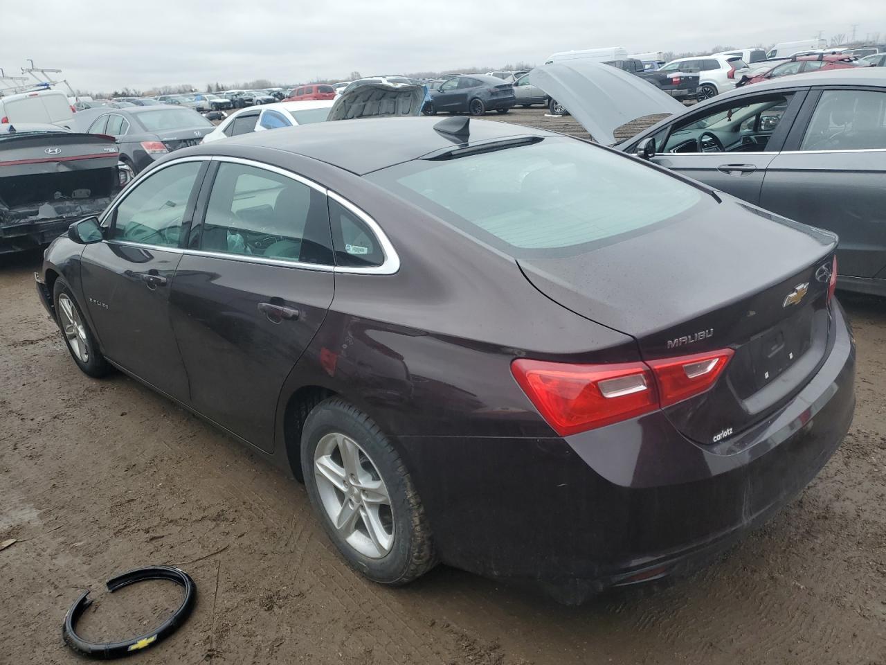 2020 Chevrolet Malibu Ls - Фото 2