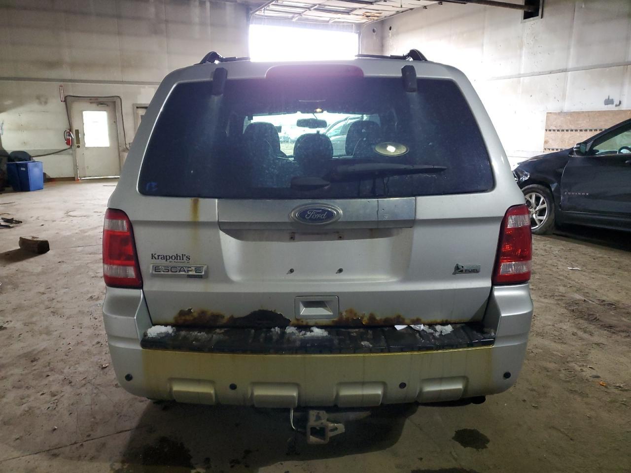 2011 Ford Escape Limited - Фото 6