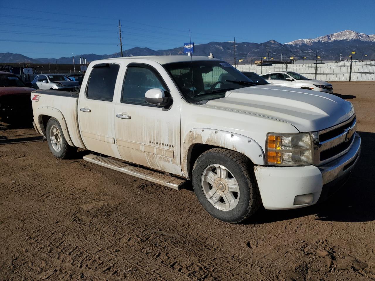 2013 Chevrolet 1500 - Image 4