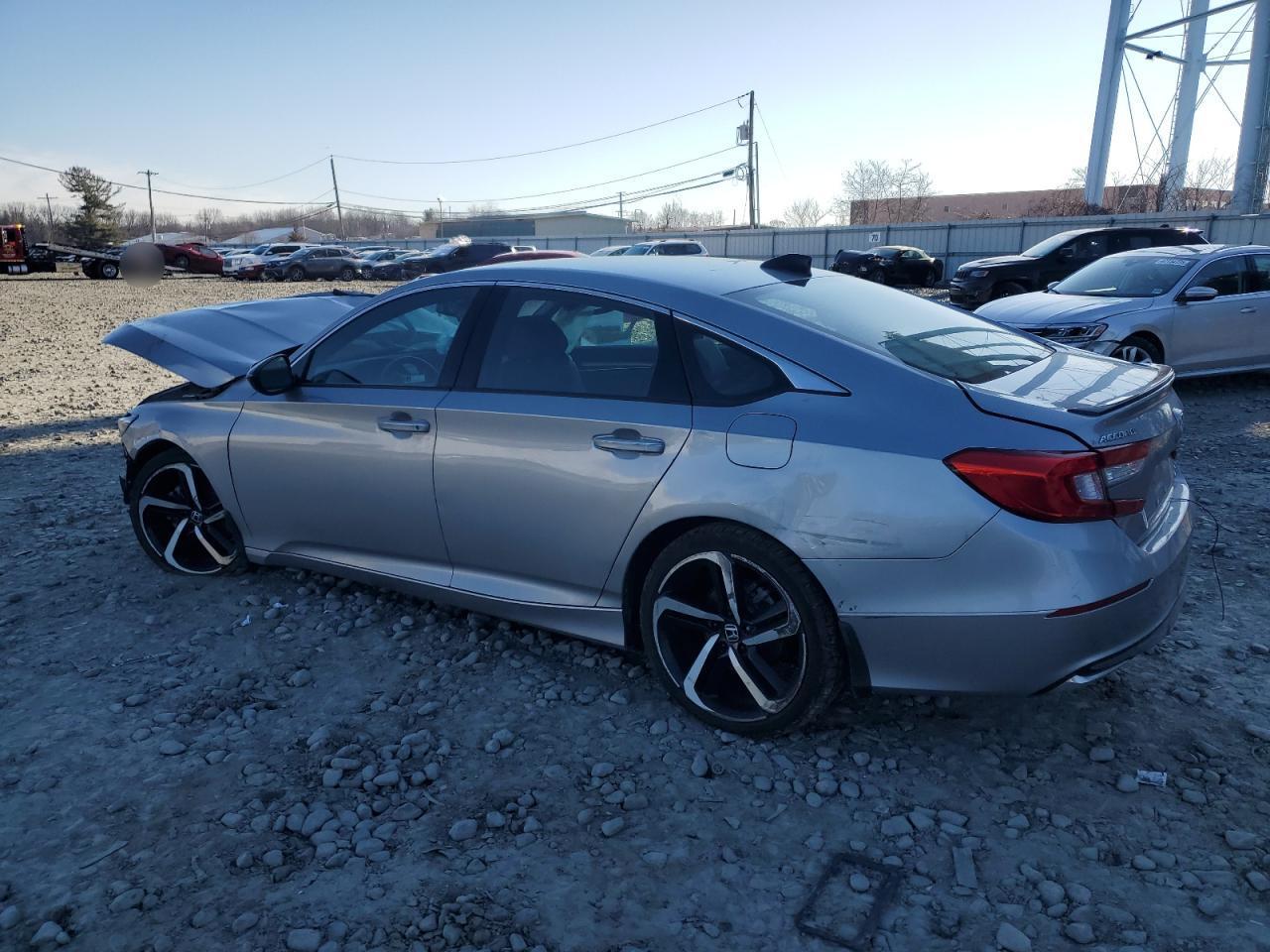 2022 Honda Accord Hybrid Sport - Image 2