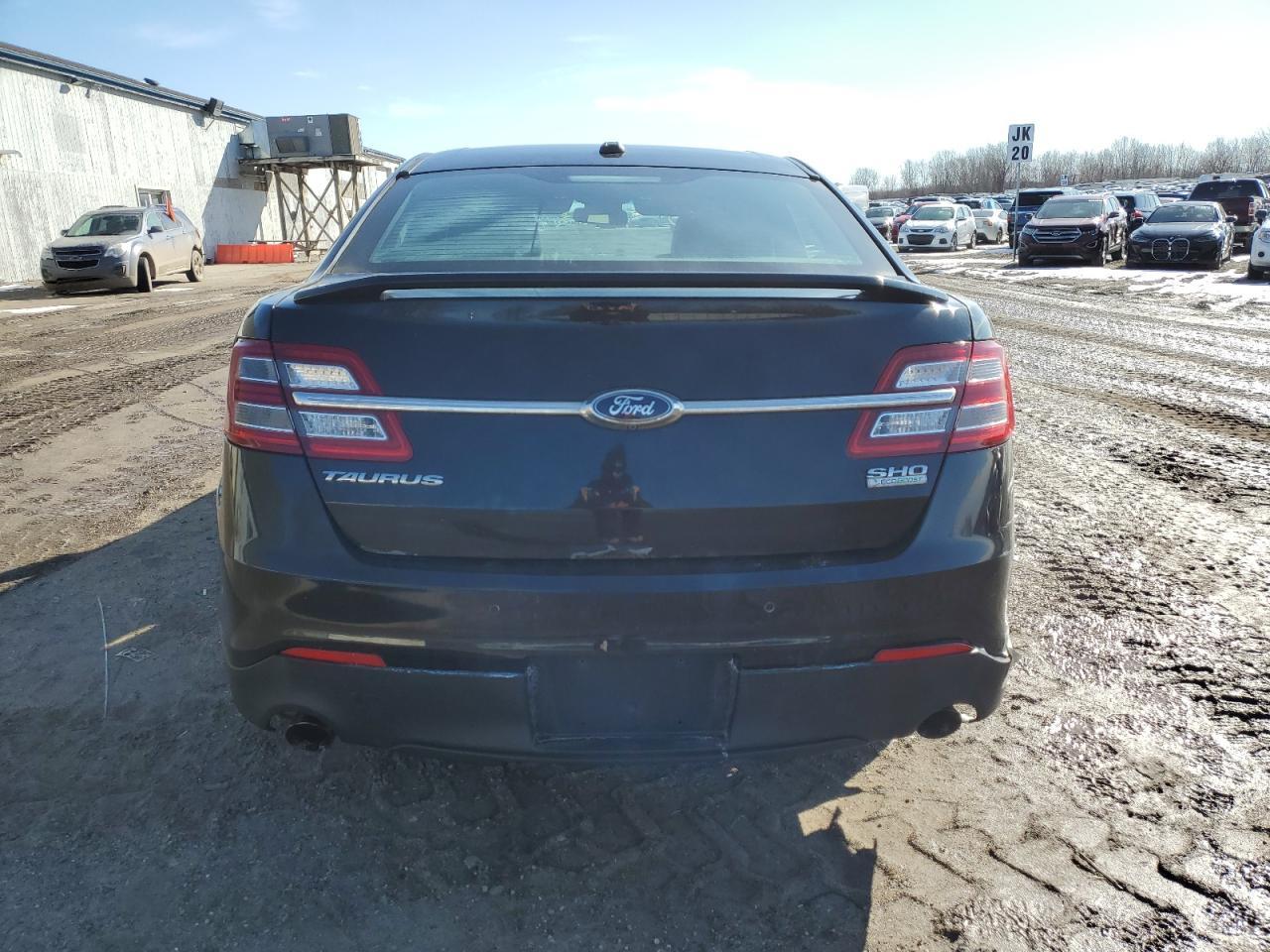 2015 Ford Taurus Sho - Фото 6