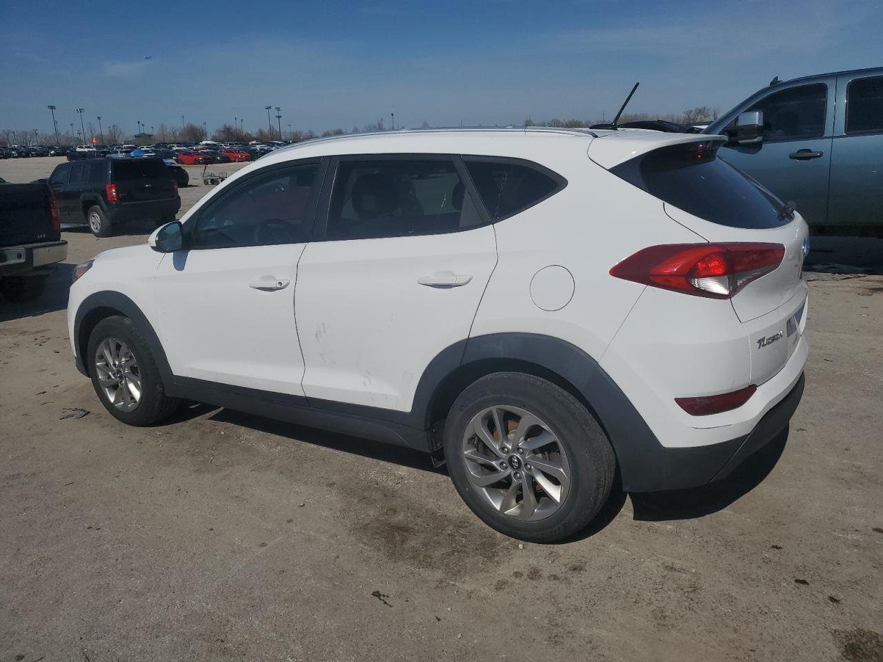2016 Hyundai Tucson Limited - Image 2