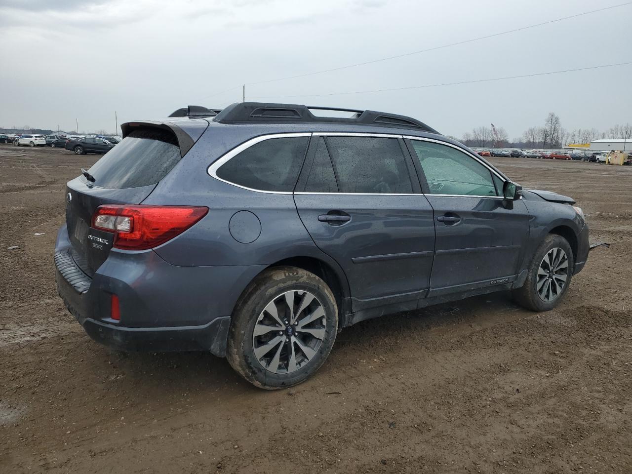2017 Subaru Outback 3.6R Limited - Фото 3