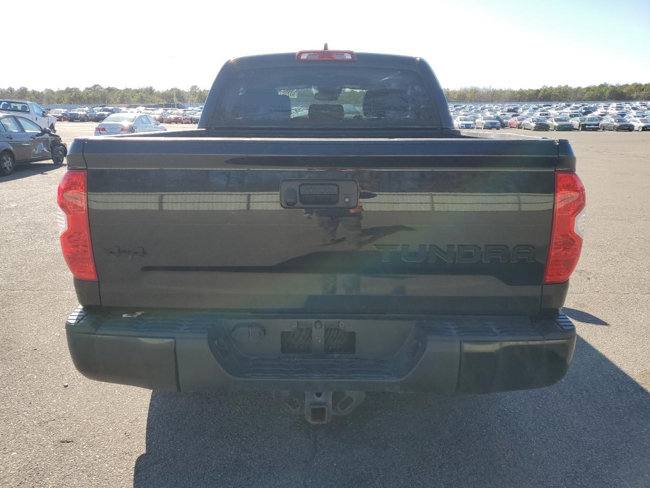 2020 Toyota Tundra Crewmax Sr5 - Фото 6