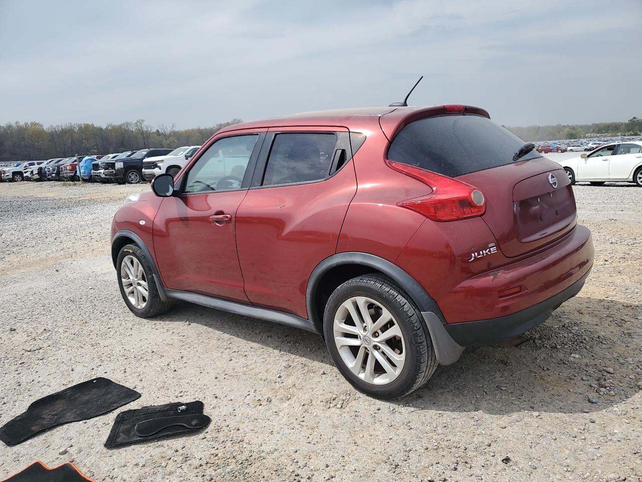 2013 Nissan Juke S - Image 2