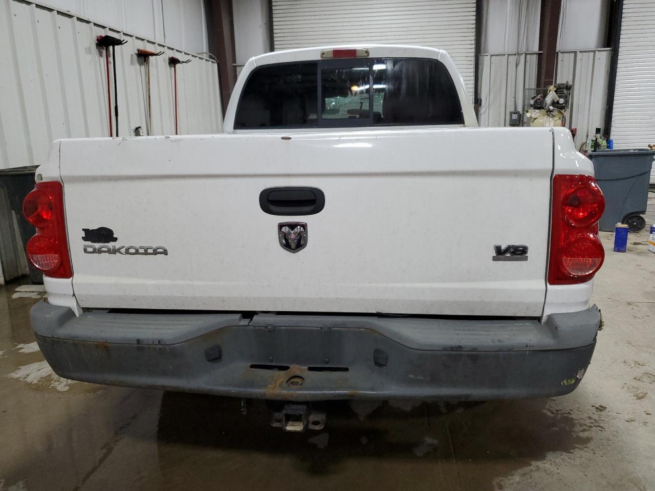 2005 Dodge Dakota Quad - Image 6