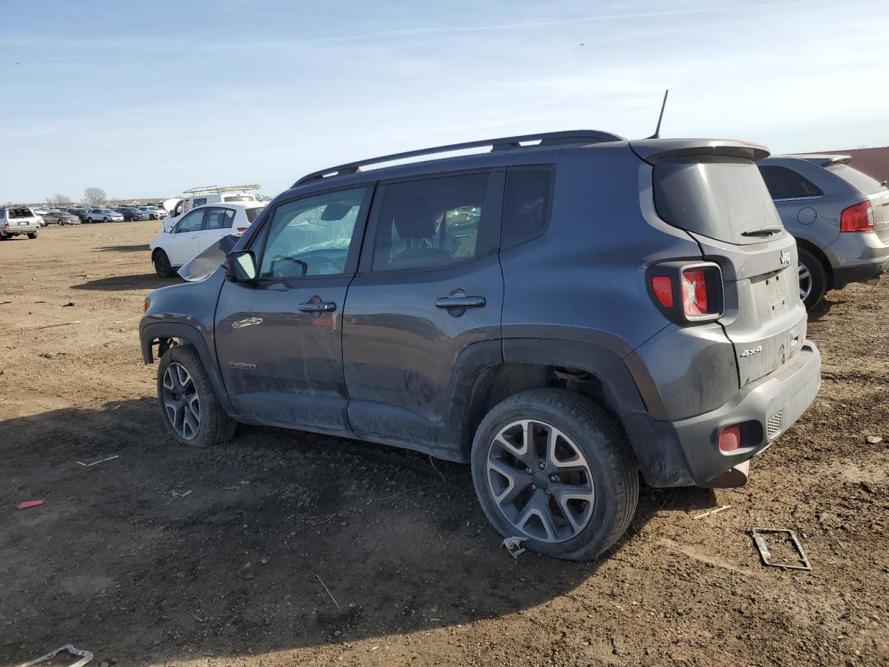 2018 Jeep Renegade Latitude - Image 2