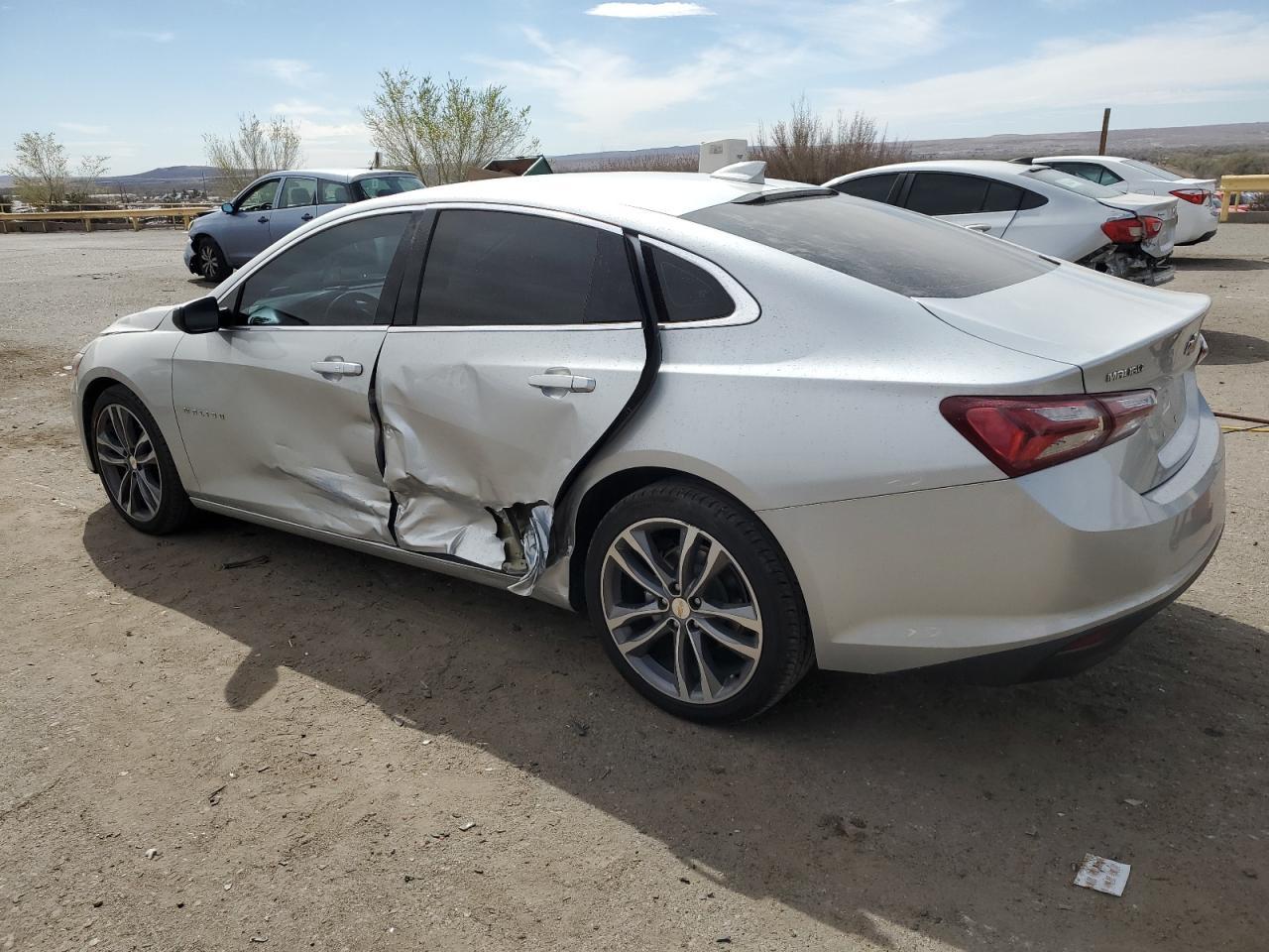 2022 Chevrolet Malibu Lt - Фото 2