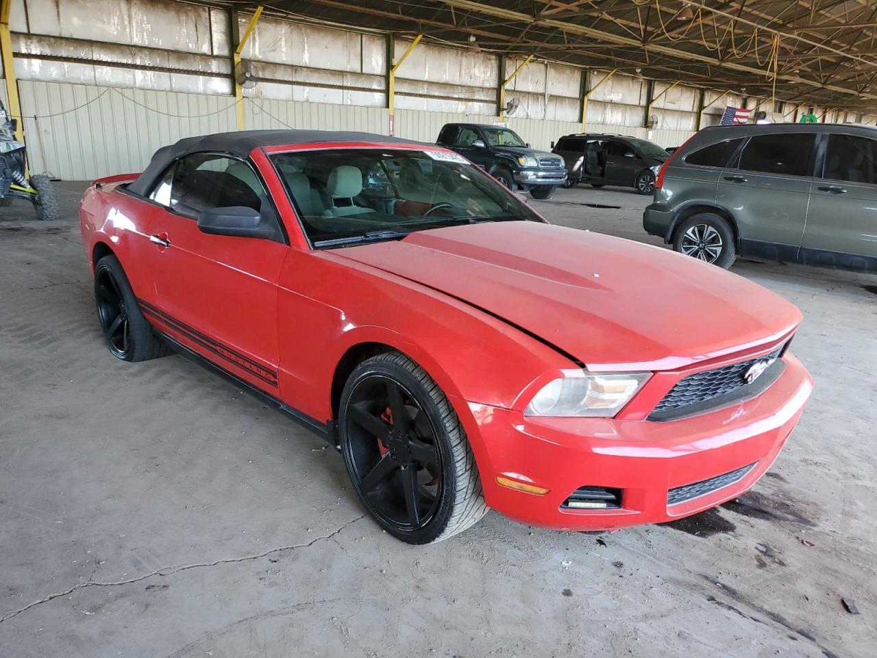2010 Ford Mustang - Image 4