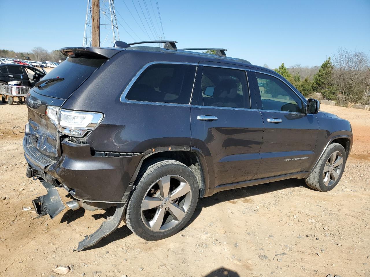 2015 Jeep Grand Cherokee Overland - Image 3