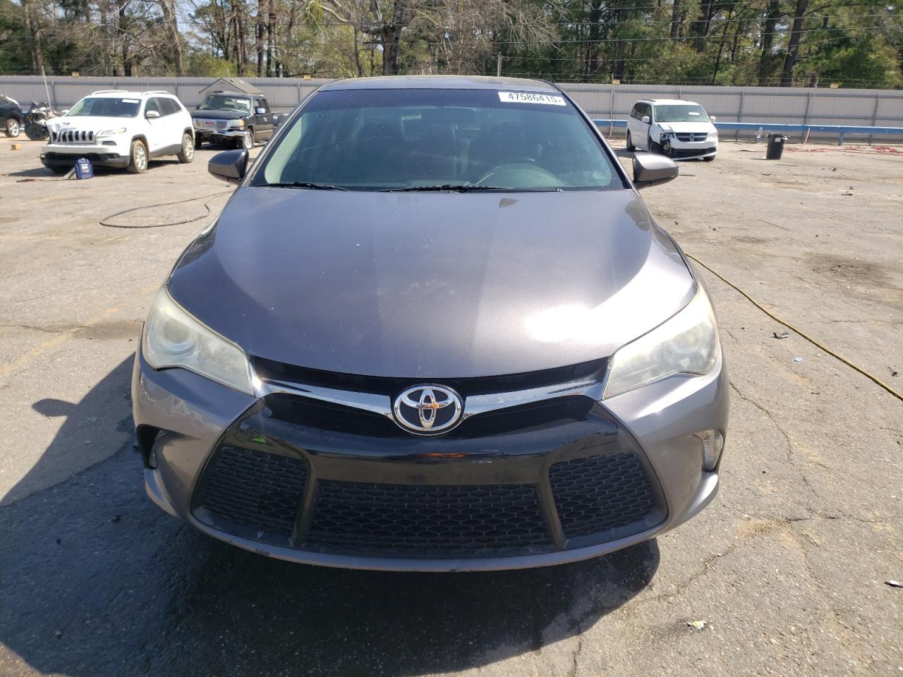 2017 Toyota Camry Le - Фото 5