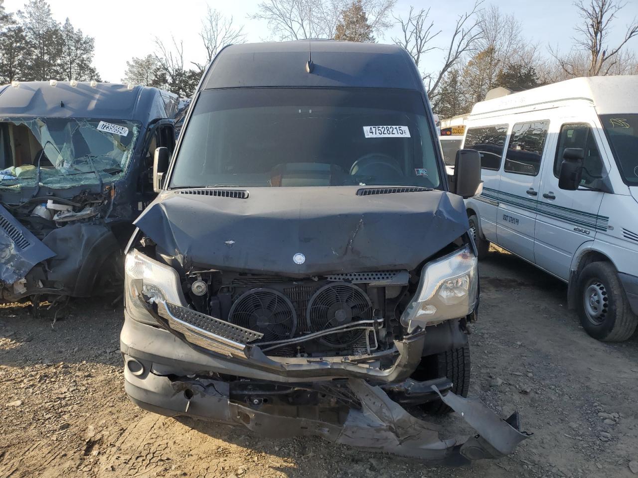 2014 Mercedes-Benz Sprinter 2500 - Image 5