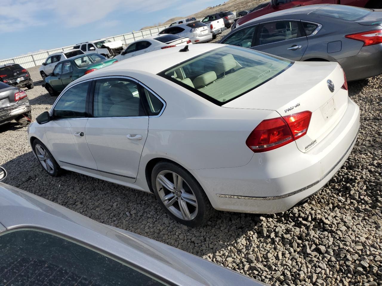 2015 Volkswagen Passat Se - Image 2