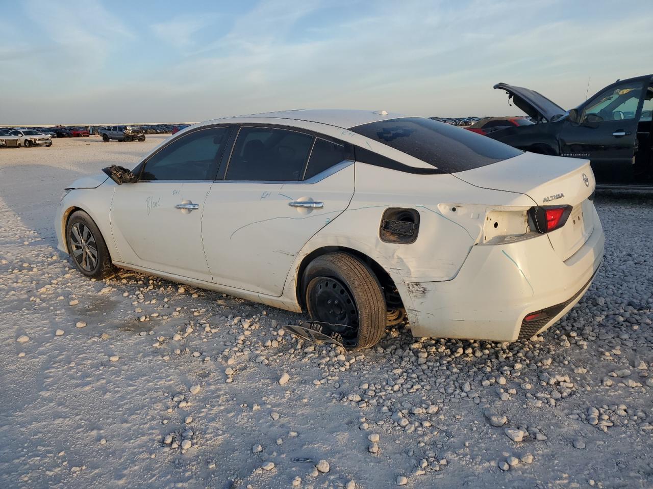 2020 Nissan Altima S - Image 2