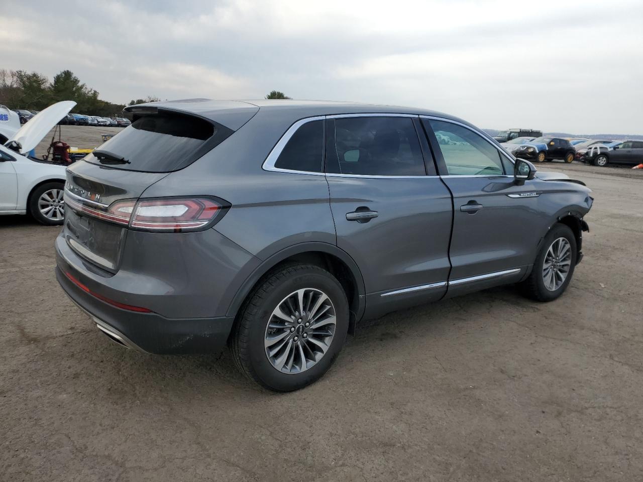 2023 Lincoln Nautilus - Image 3