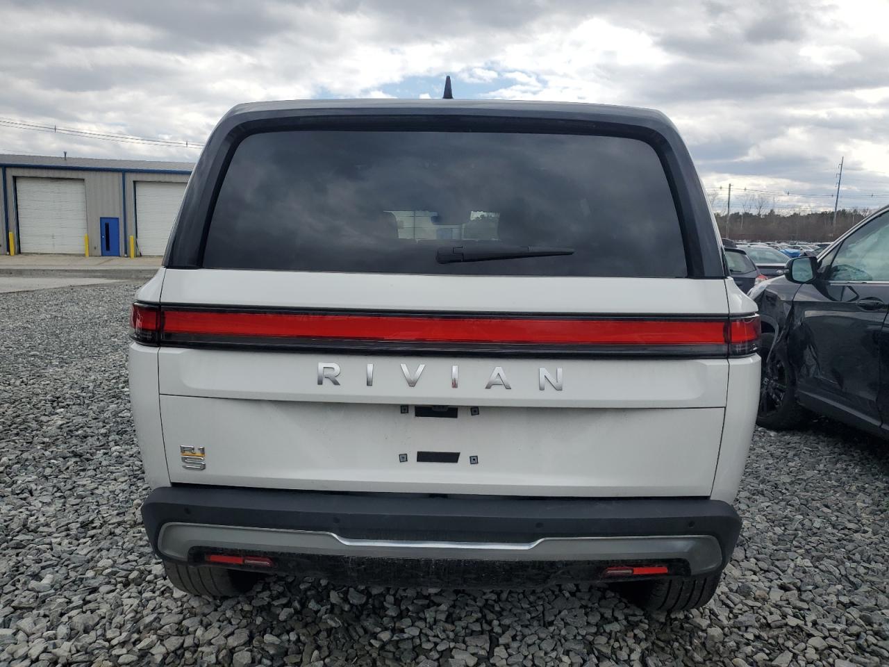 2023 Rivian R1S Launch Edition - Фото 6