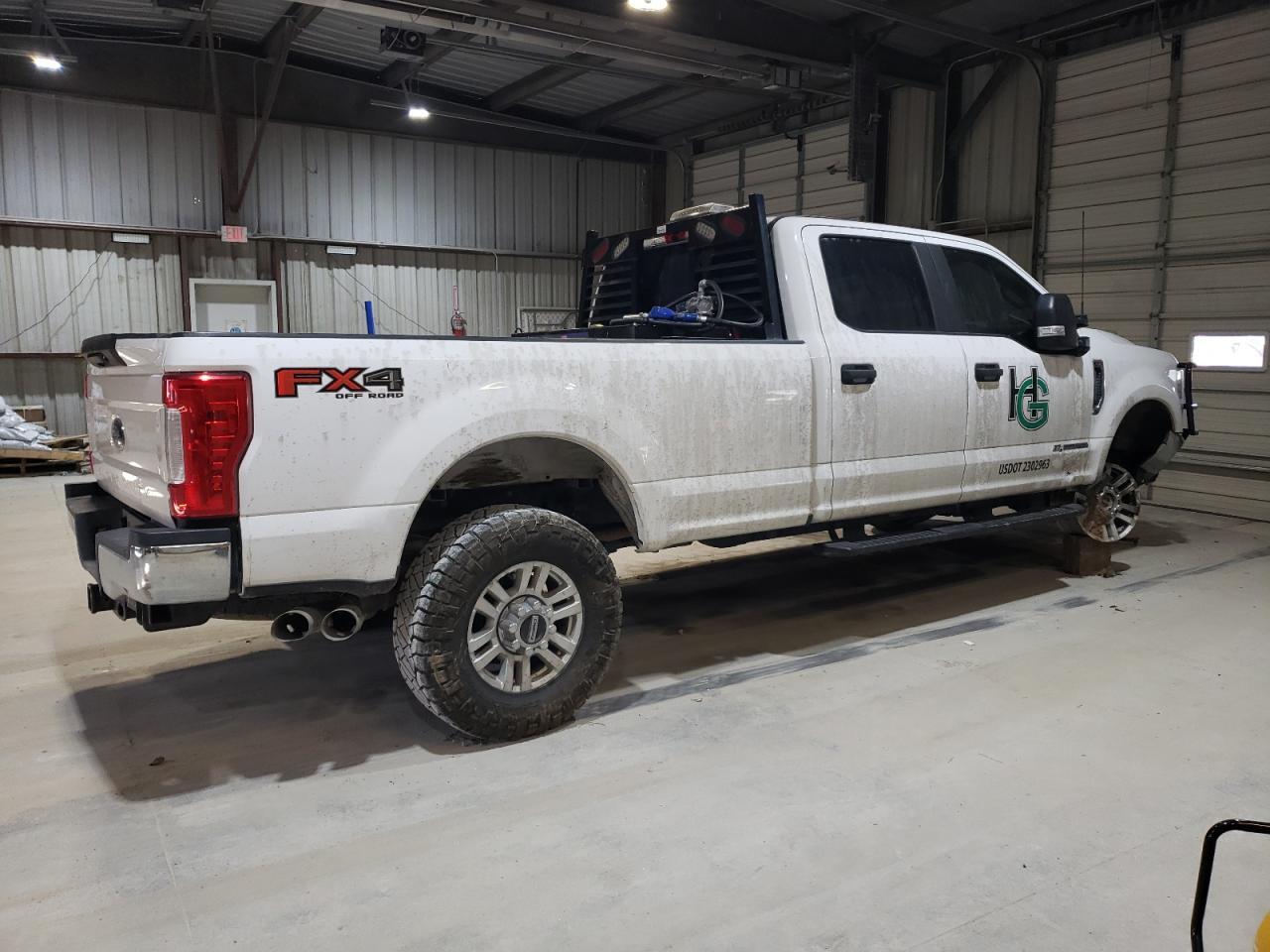 2019 Ford F350 Super Duty - Фото 3