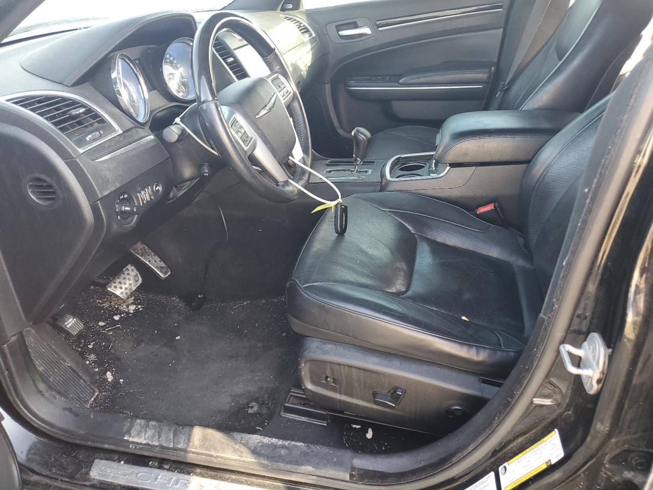 2012 Chrysler 300C - Фото 7