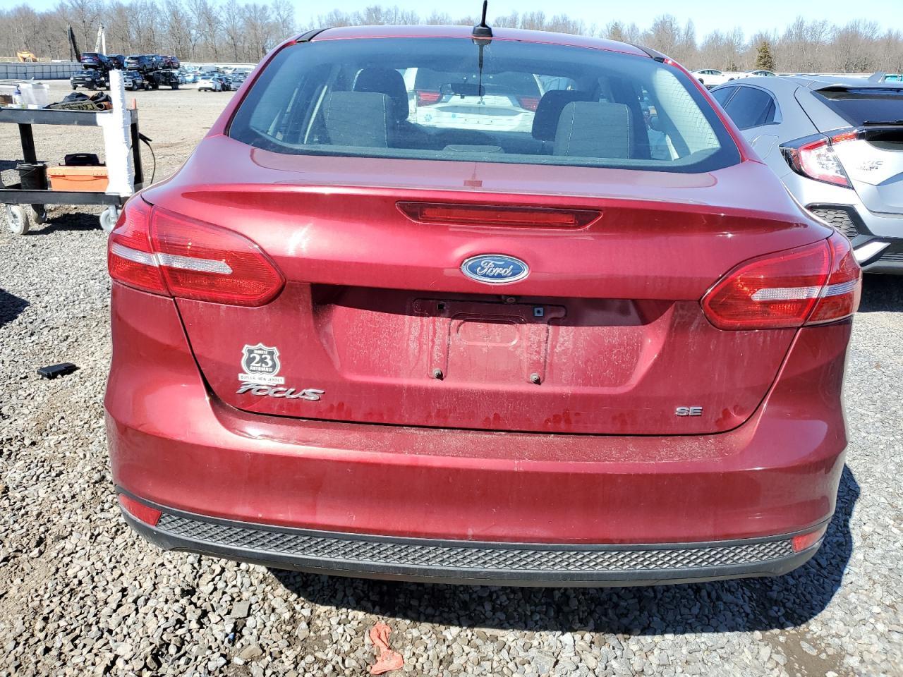 2015 Ford Focus Se - Image 6