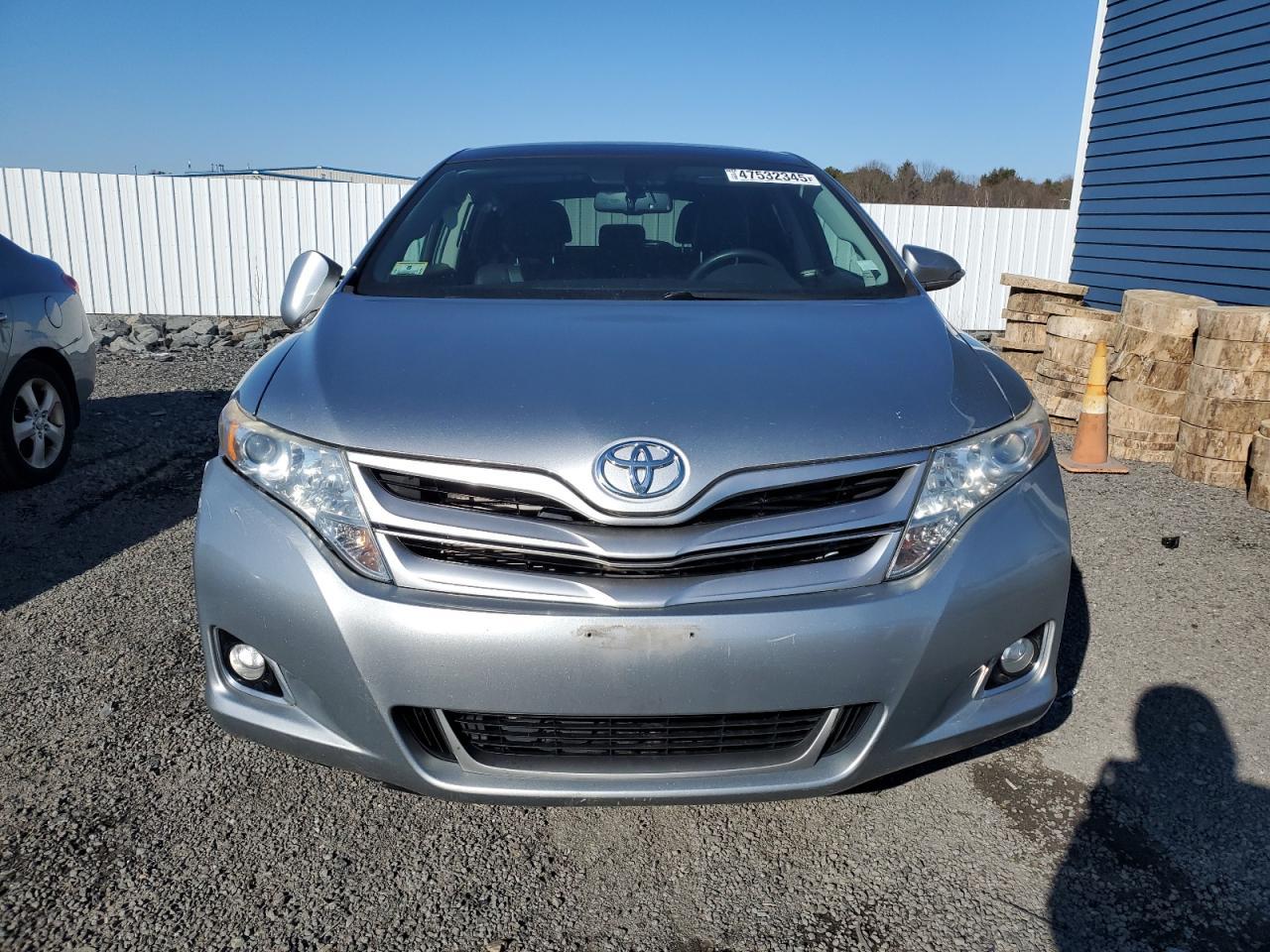 2015 Toyota Venza Le - Image 5