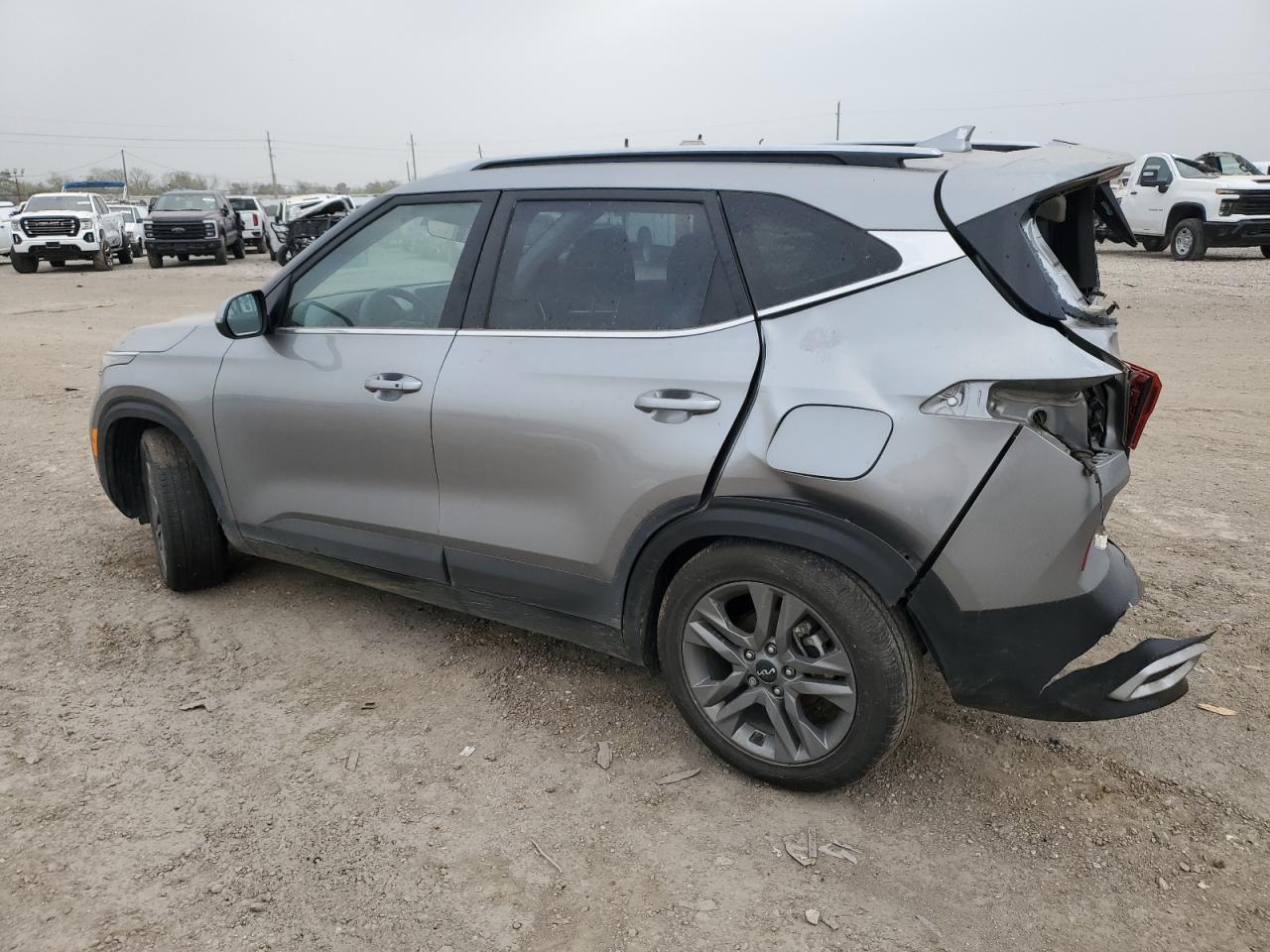 2023 Kia Seltos S - Image 2