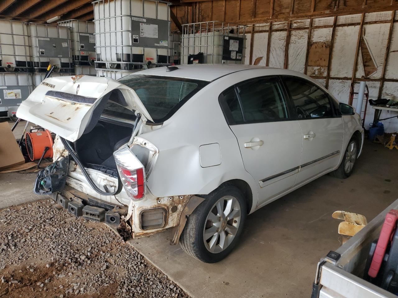 2010 Nissan Sentra 2.0 - Фото 3