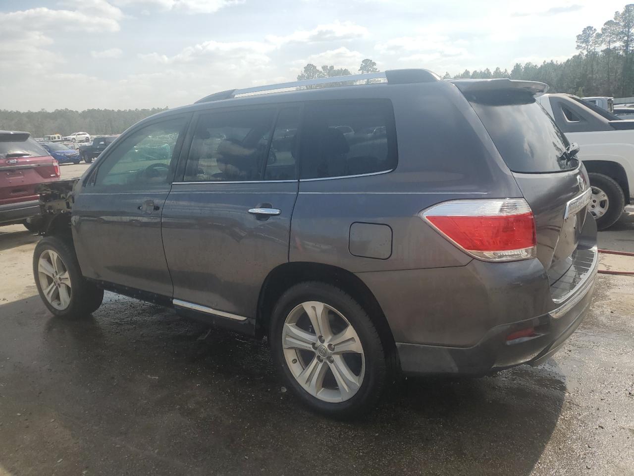 2013 Toyota Highlander Limited - Фото 2
