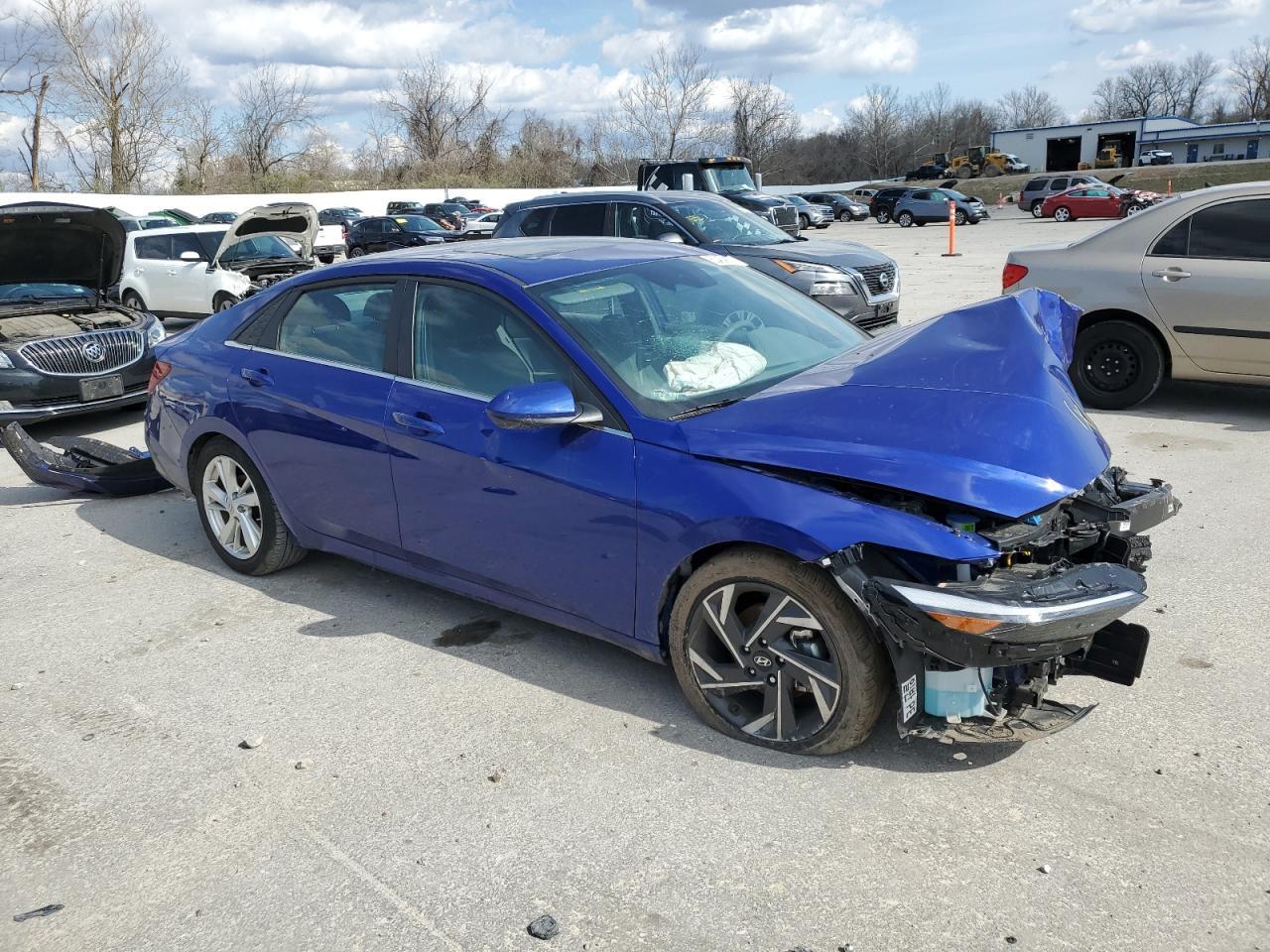 2024 Hyundai Elantra Sel - Фото 4