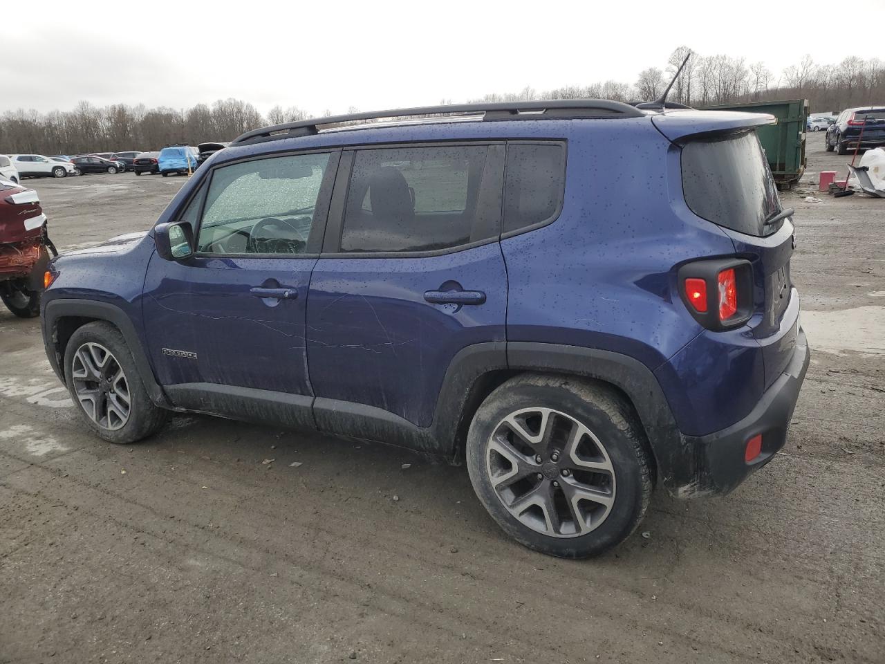 2016 Jeep Renegade Latitude - Фото 2