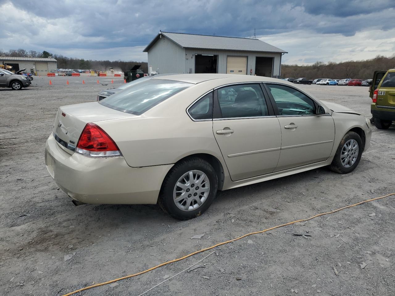 2010 Chevrolet Impala Police - Image 3