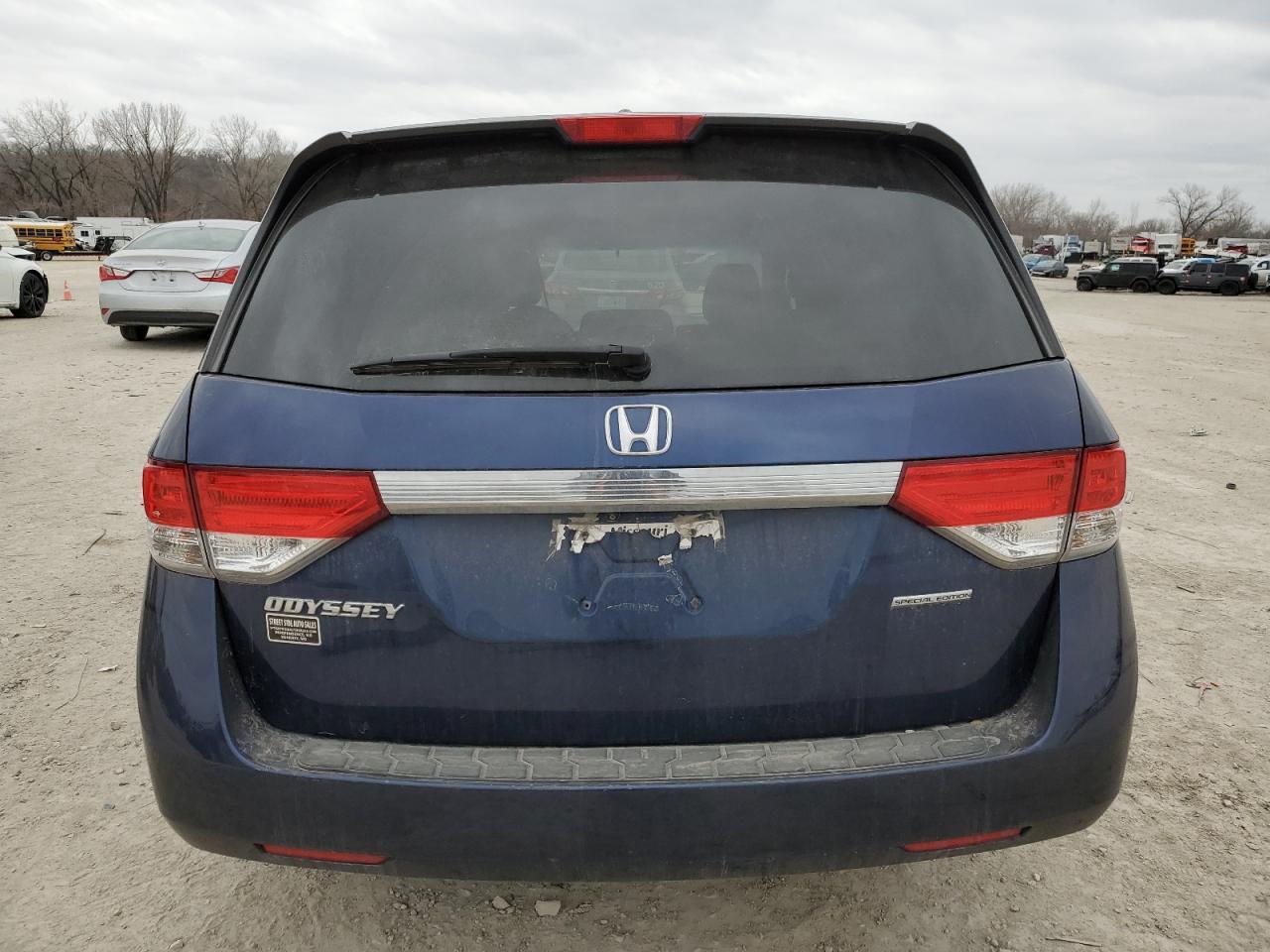 2016 Honda Odyssey Se - Фото 6