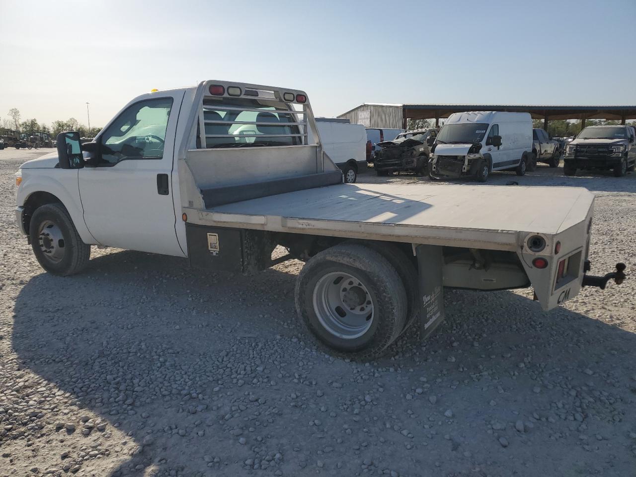 2013 Ford F350 Super Duty - Фото 2