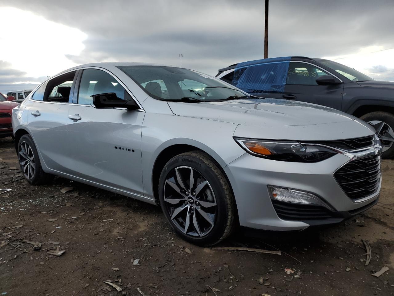 2022 Chevrolet Malibu Rs - Image 4