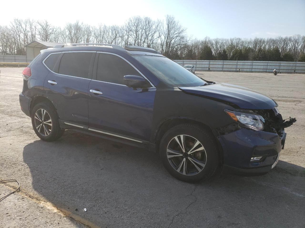 2017 Nissan Rogue Sv - Image 4