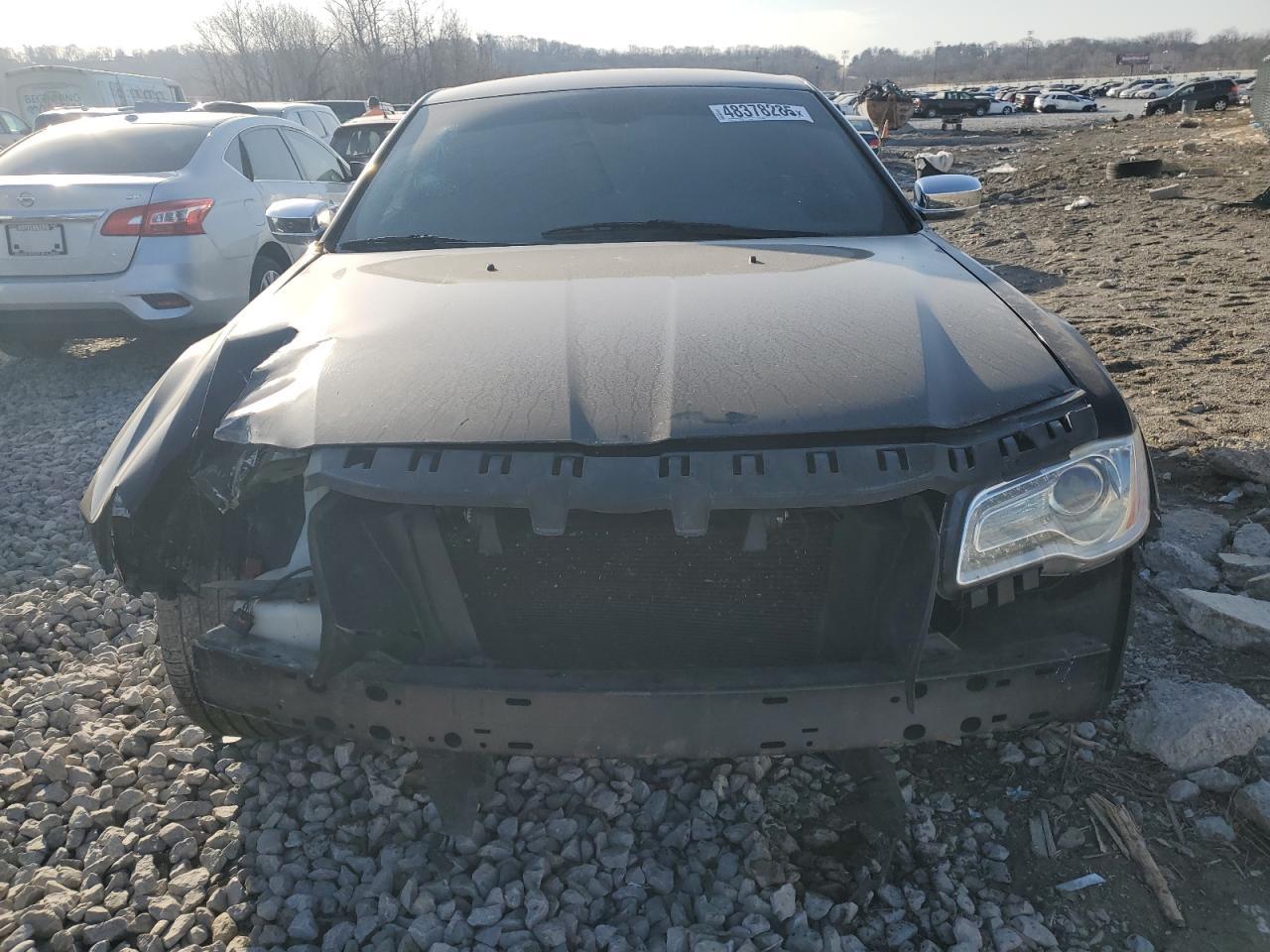 2012 Chrysler 300C - Фото 5