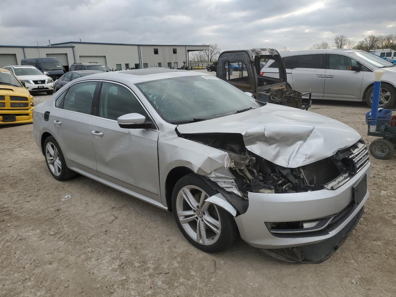 2015 Volkswagen Passat Sel - Фото 4