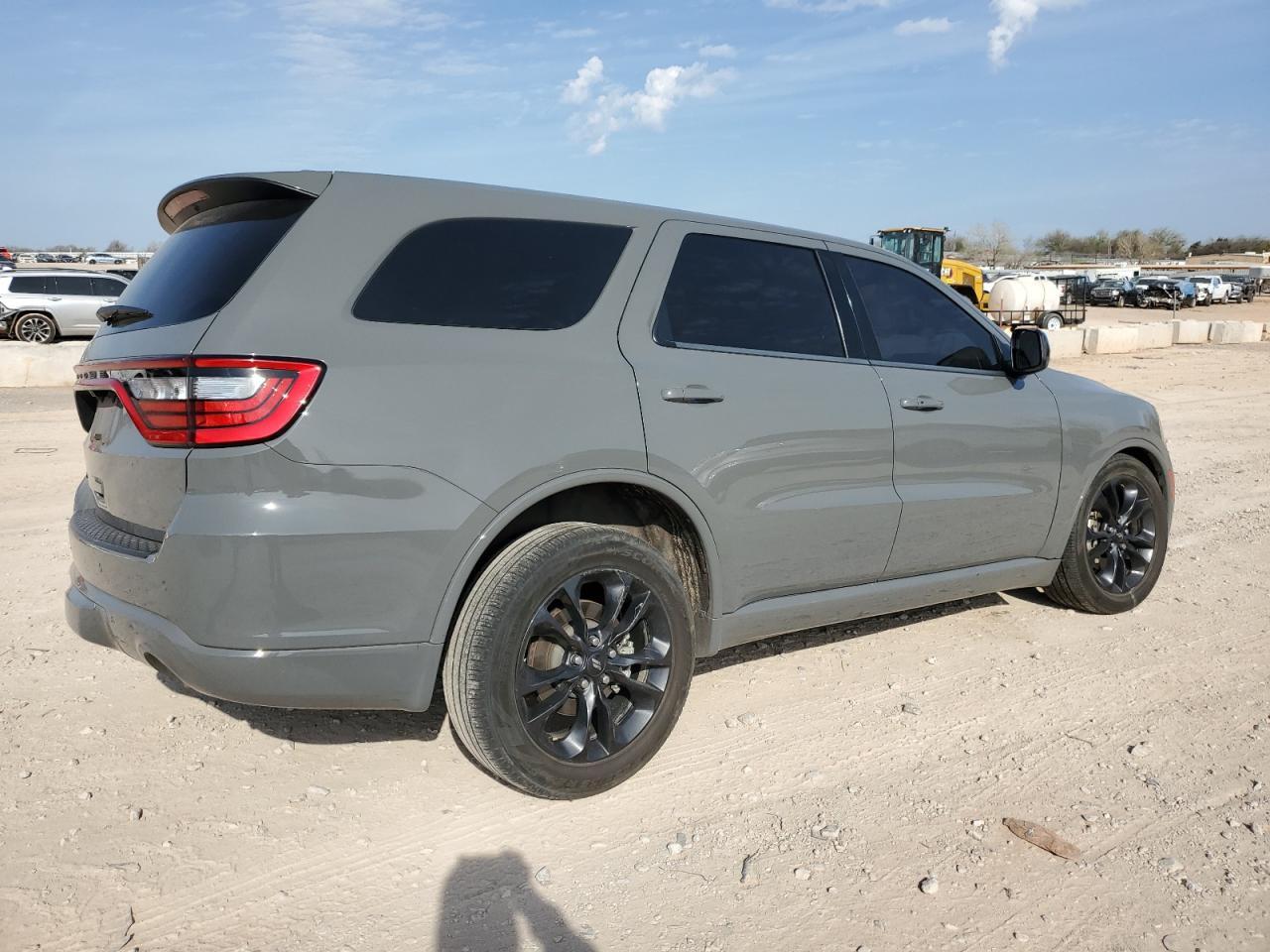2022 Dodge Durango Sxt - Image 3