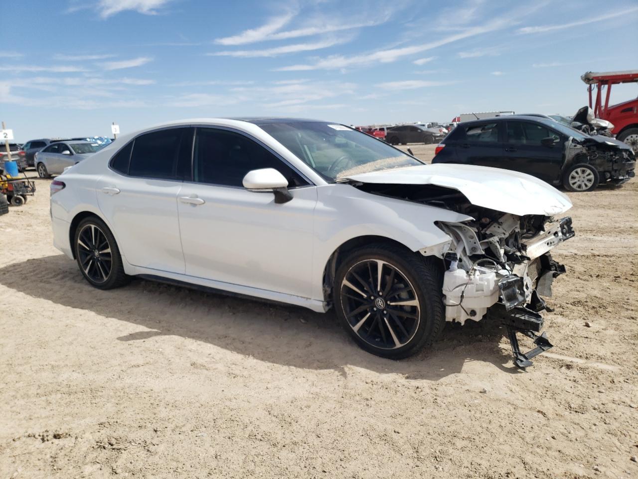 2019 Toyota Camry Xse - Фото 4