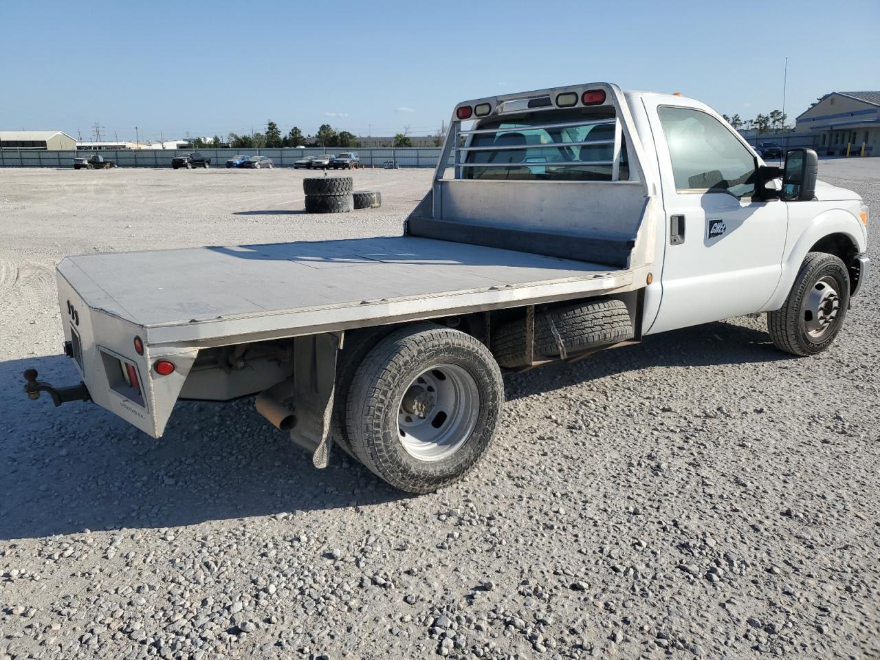 2013 Ford F350 Super Duty - Фото 3
