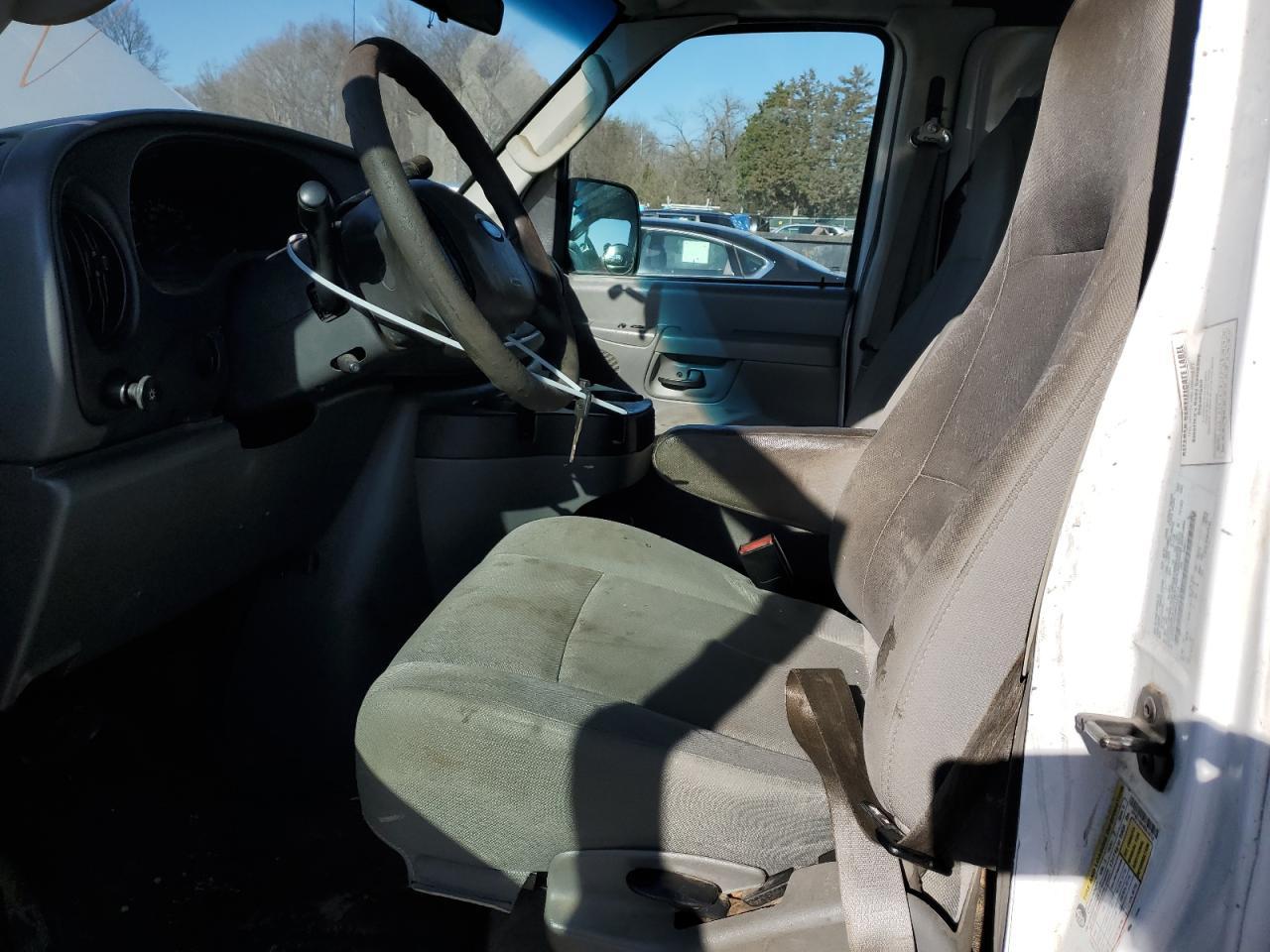 2008 Ford Econoline E150 Van - Фото 7