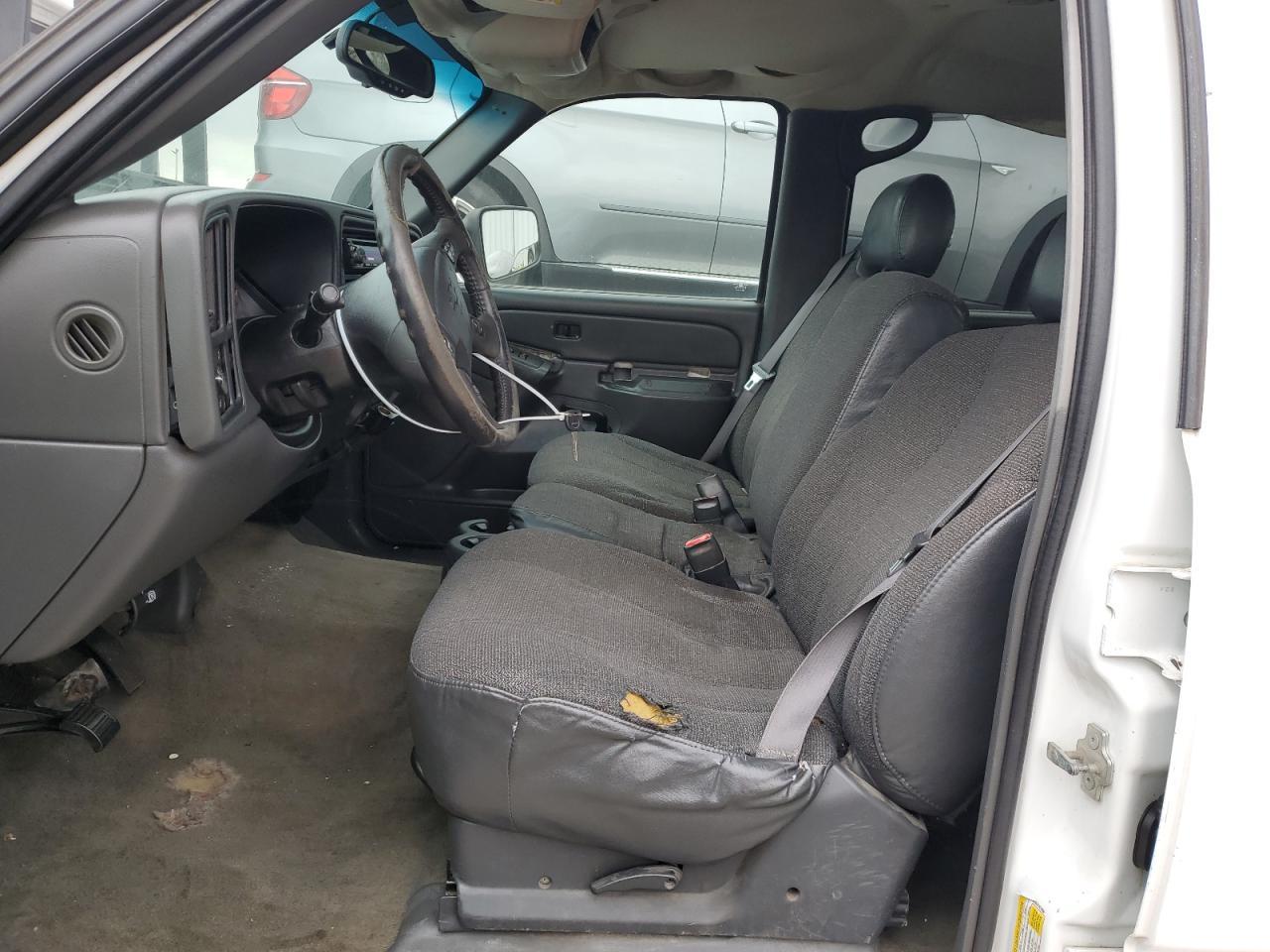 2006 Chevrolet Silverado C2500 Heavy Duty - Image 7