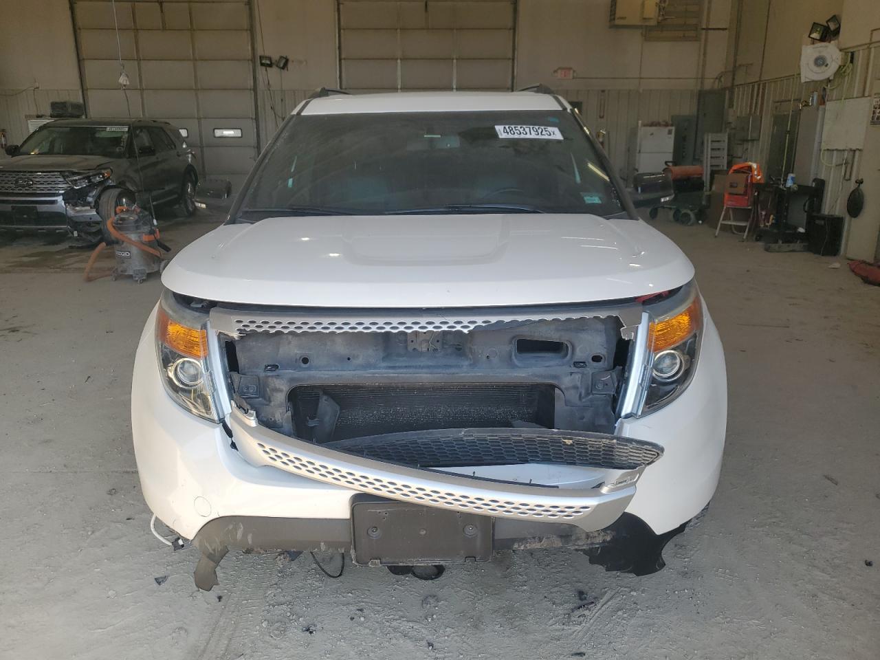 2015 Ford Explorer Xlt - Фото 5