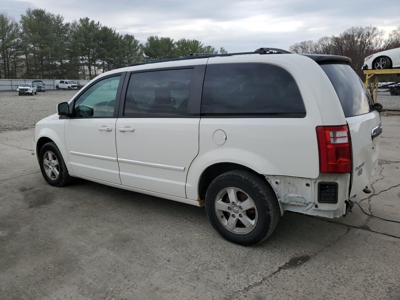 2009 Dodge Grand Caravan Sxt - Фото 2