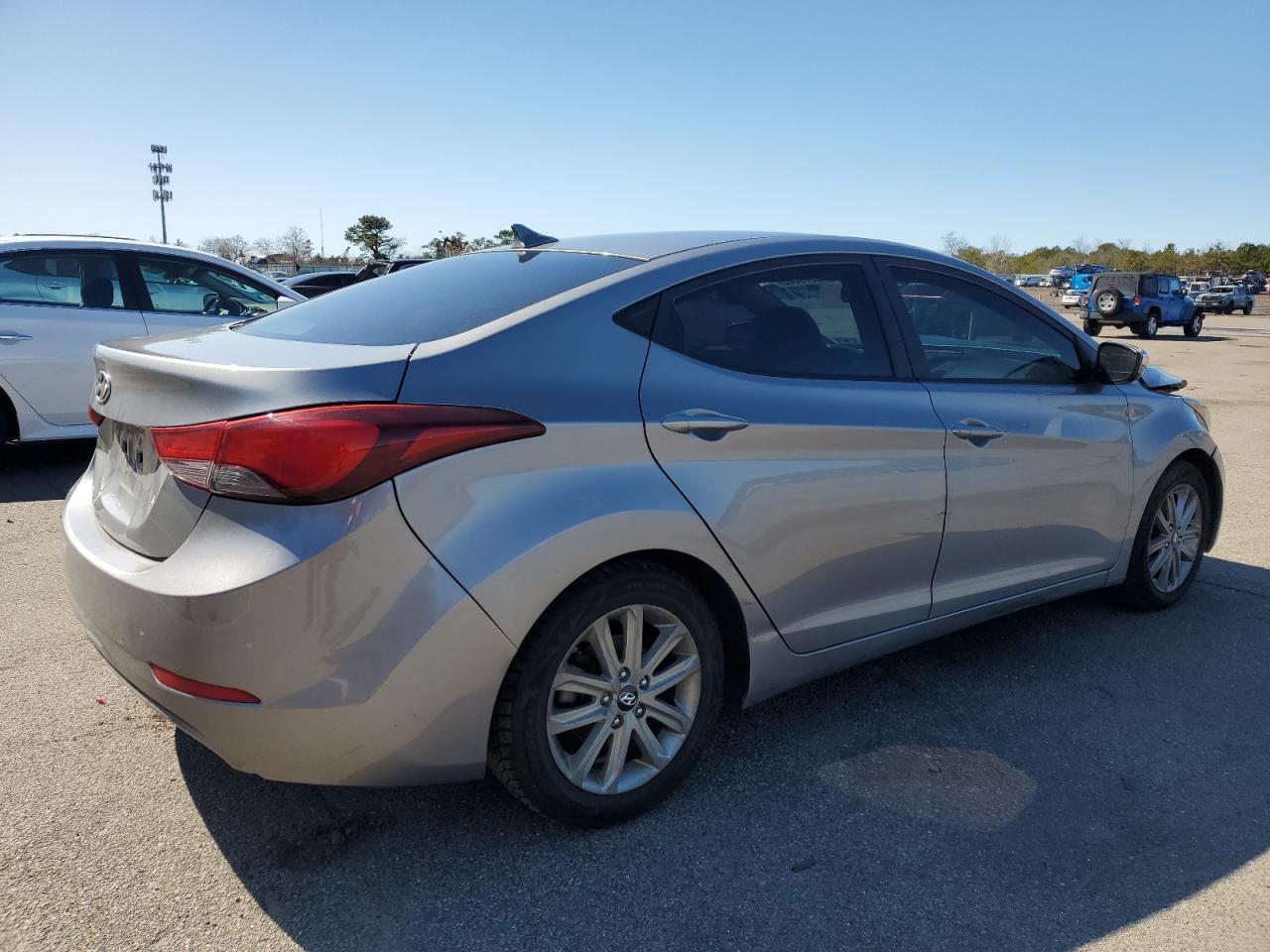 2014 Hyundai Elantra Se - Фото 3