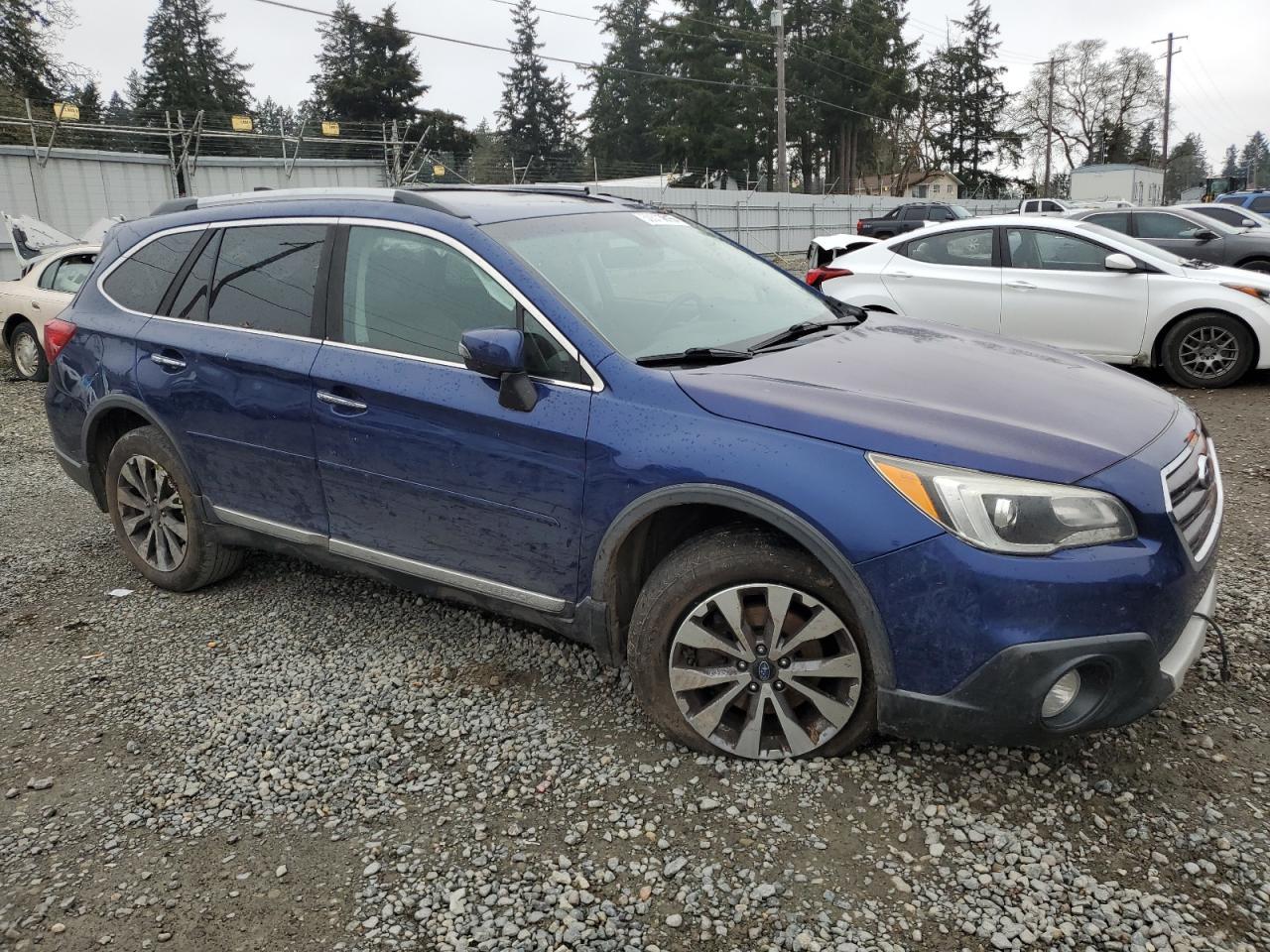 2017 Subaru Outback Touring - Image 4
