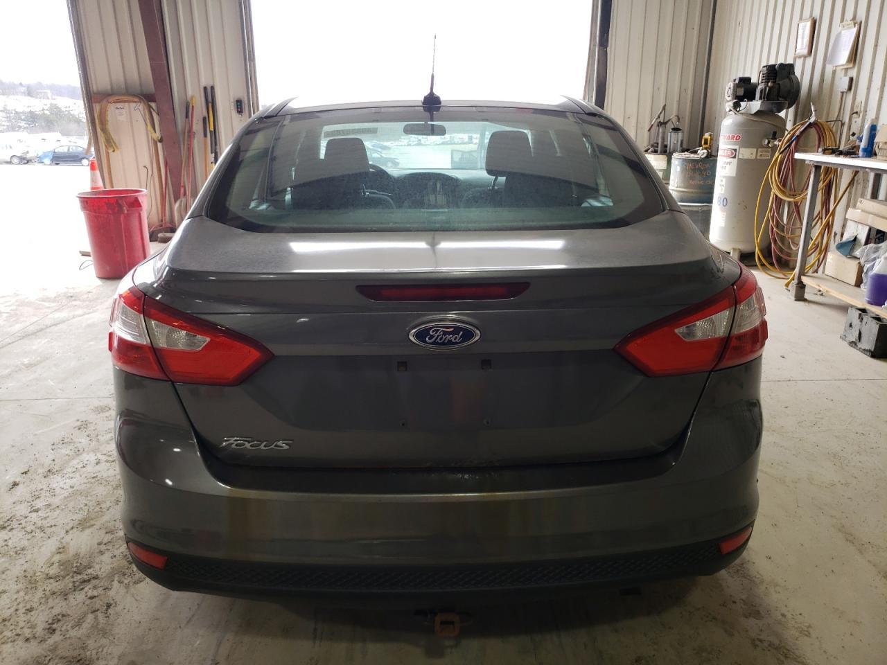 2012 Ford Focus S - Image 6